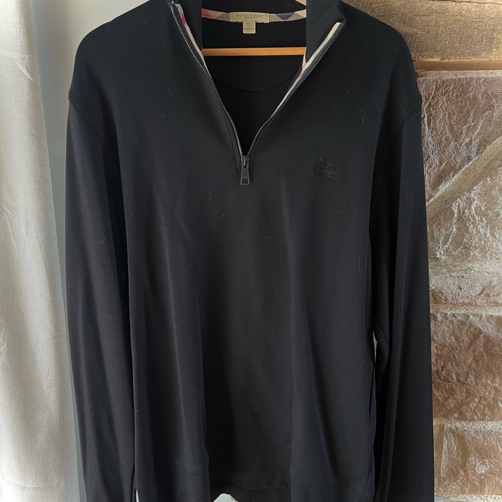Burberry Black Zip Up Pullover with Fine-Knit Texture